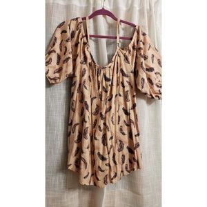 Torrid size 3 cold shoulder size 2